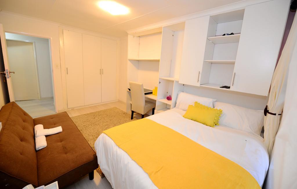 Corgi Guest House Johannesburg Bagian luar foto