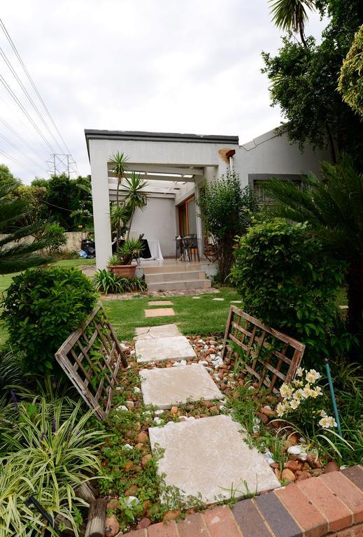Corgi Guest House Johannesburg Bagian luar foto