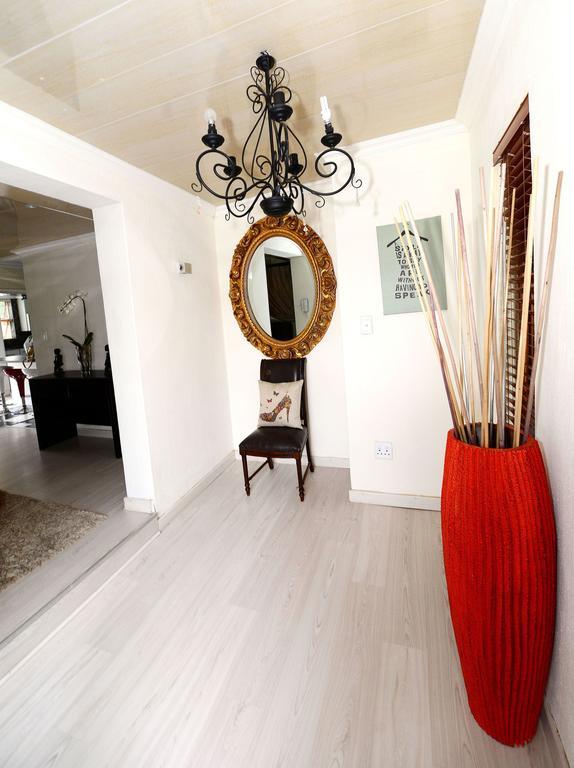 Corgi Guest House Johannesburg Bagian luar foto