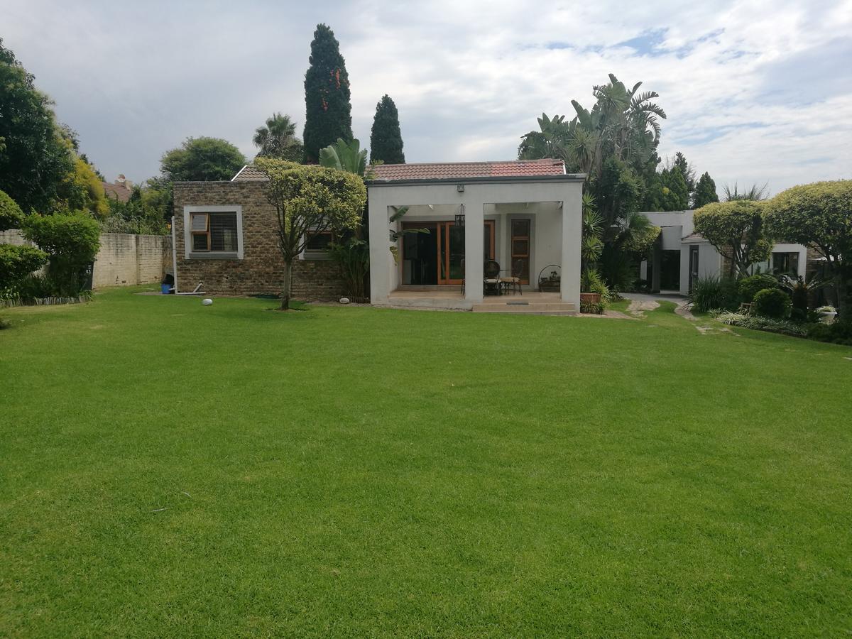 Corgi Guest House Johannesburg Bagian luar foto