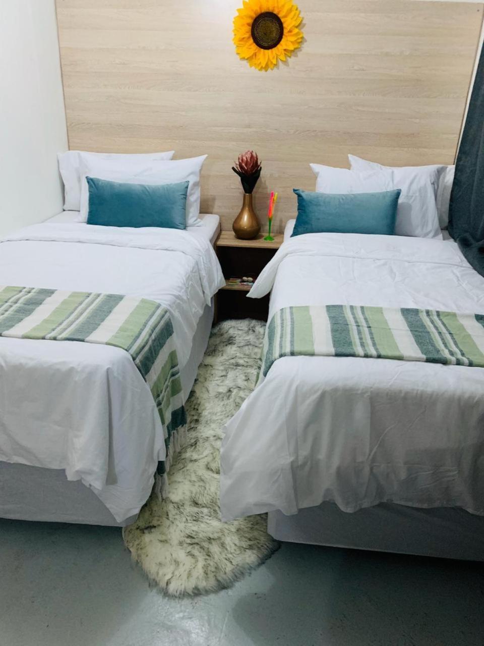 Corgi Guest House Johannesburg Bagian luar foto
