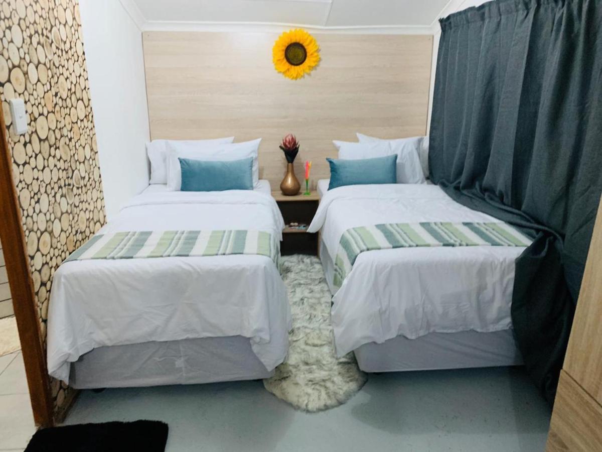 Corgi Guest House Johannesburg Bagian luar foto